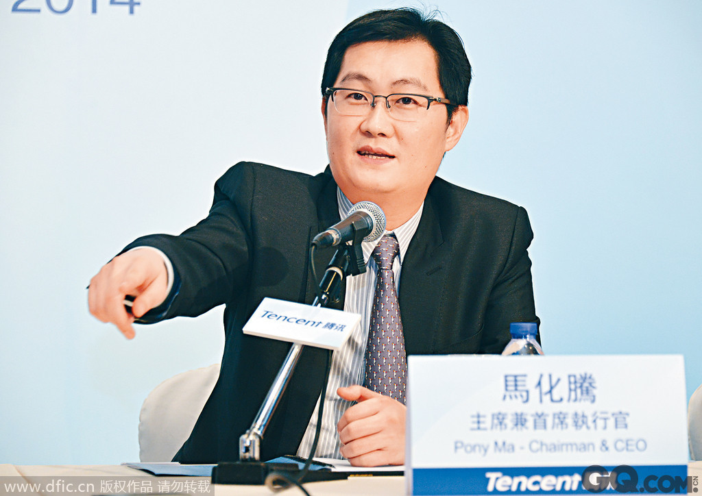 马化腾，毕业于深圳大学计算机专业，是腾讯主要创办人之一，现担任腾讯公司控股董事会主席兼首席执行官。正是有了马化腾才有了人们沿用至今的QQ，说他是“企鹅之父”一点也不为过。