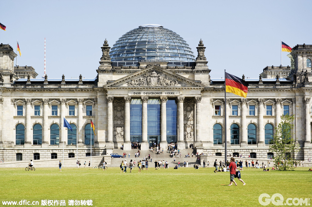  TOP 7. 德国。近几年平均每年吸引中国留学生12000人。现在中国学生去德国留学后可以用更短的时间，更国际化的教育手段，获得国际一致的学士硕士学位。