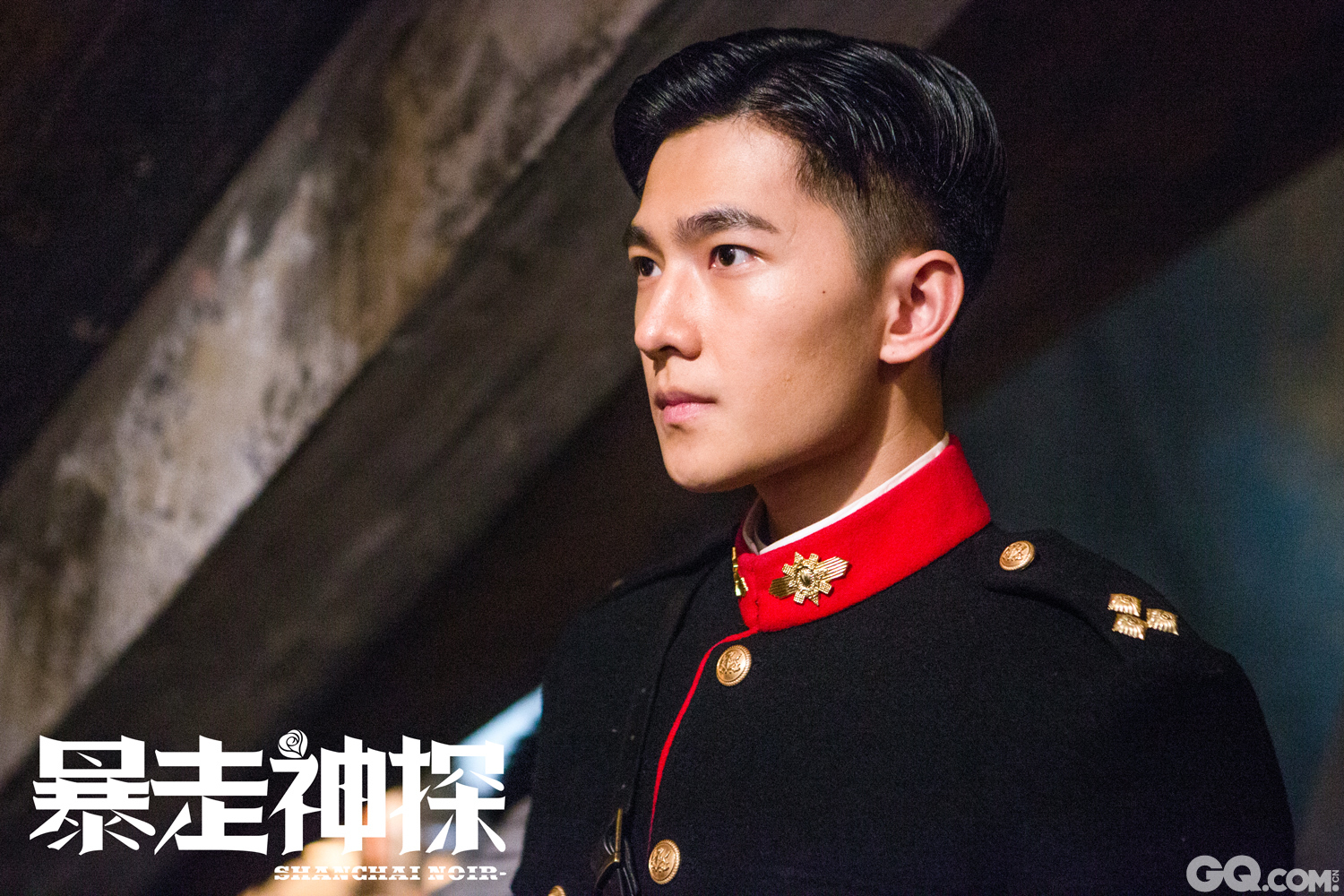 2014年，电影《暴走神探》曝光了杨洋“坚毅文青”的帅气造型。