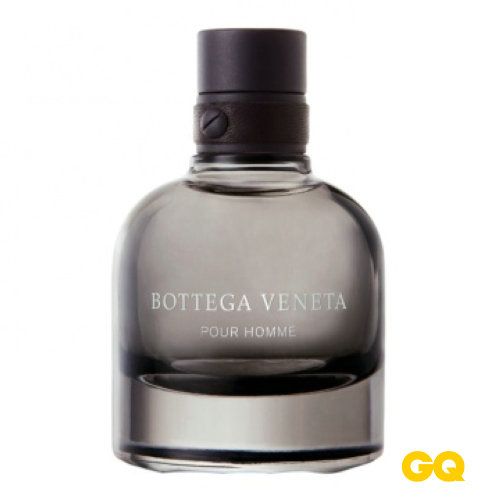 这款香水瓶的设计灵感源于威尼斯玻璃工艺和意大利玻璃水瓶，柔和圆润的弧线结合刚劲有力的轮廓，凸显出男士多重个性的魅力。而香味的灵感则是Bottega Veneta的创意总监Tomas Maier一段奇妙的威尼托乡村旅行所获，重重的香味叠加意在表现返璞归真的乡村休闲风，或许节日这样的礼物会让他因年末忙碌的精神得到更好的放松。
前调：卡拉布里亚佛手钳、西伯利亚松树与巴尔干杜松
中调：牙买加胡椒、加拿大冷杉树脂与地中海鼠尾草
后调：安达卢西亚劳丹脂、皮革与印度尼西亚广藿香
