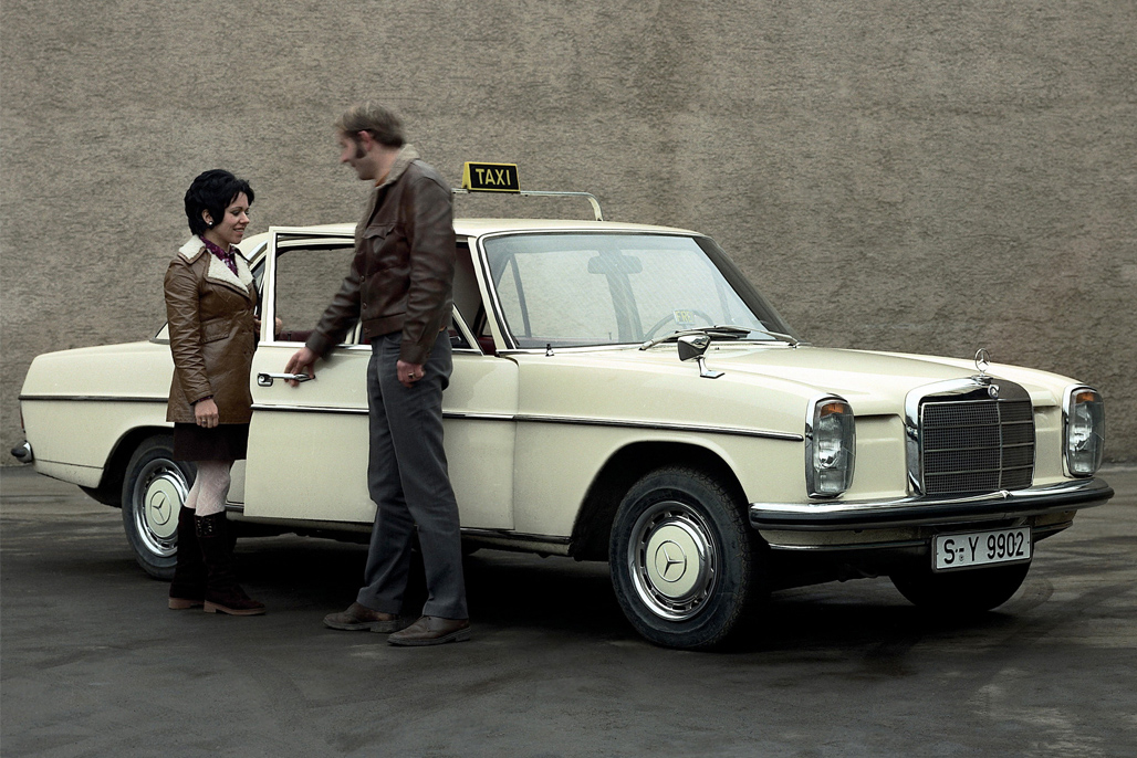 1967年，梅赛德斯奔驰定义了何为出租车行业的豪华：Mercedes-Benz 200 Taxi