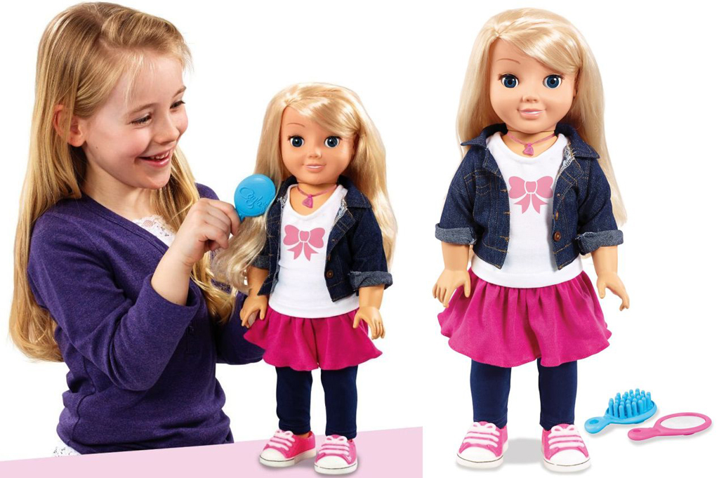 NO.3Cayla娃娃
作为智能玩具，“My Friend Cayla”在欧美市场很畅销，这个小娃娃可以和小朋友交流互动，大大改变了孩子对玩家的固有概念。不过，这款游戏涉嫌非法收集用户的信息，所以已经被正式投诉。这个可以说是近年来很大的电子产品侵犯隐私事件。
