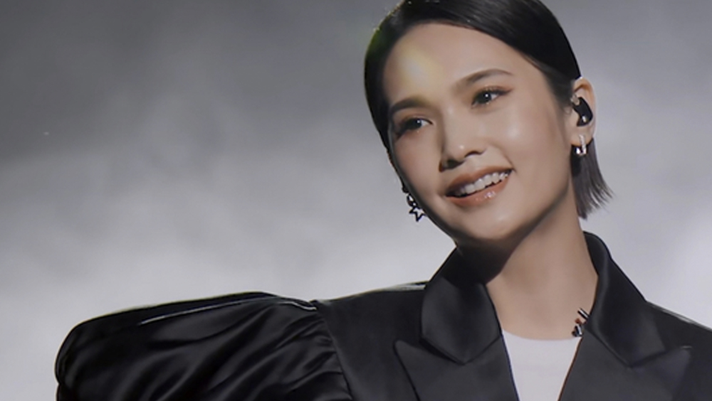 杨丞琳踢馆《姐姐2》,看小个子若何穿出1米8 杨丞琳踢馆《姐姐2》,看小个子若何穿出1米8