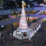 施华洛世奇点亮“璀璨圣诞树”幸福光芒绽放北京