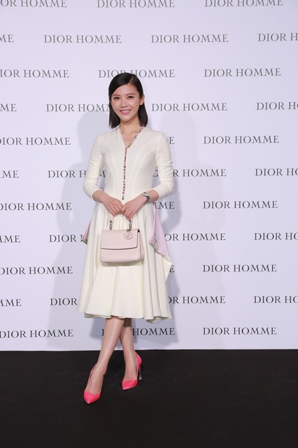 当红影视新星、知名演员杨子姗身着Dior 2015 春夏系列亮相红毯，仙气逼人