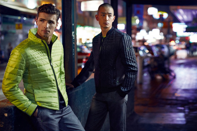 英国男模Edward Wilding与韩国顶级男模朴成镇加入了BOSS Green的秋冬大片的拍摄。运动风的时尚，展现了充满活力的夜晚。城市生活方式，有其特有的时尚感，尼龙夹克衫与轻质的羽绒外套，用荧光绿为“暗沉”的秋冬季添加了流行的色彩。