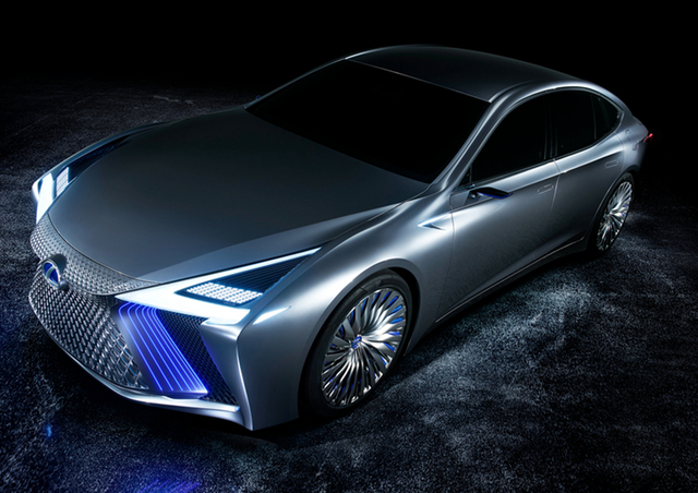 在此次东京车展上，有不少最新亮相的概念车，让不少车迷通过它们，窥探到了在未来，交通工具可能变成的样子。而最让人眼前一亮的概念车肯定不能少了Lexus LS plus Concept。光是从外观上看这台概念车，就觉得充满了未来感，纺锤形前脸造型充满了侵略性和科技气息。