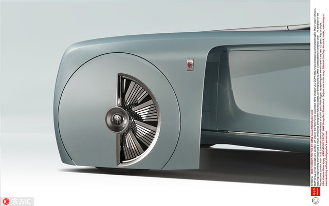 想知道100年后的汽车长啥样？近日，宝马集团为庆祝100周年诞辰，旗下三大品牌劳斯莱斯，宝马，Mini各自推出一款“未来汽车”的概念图。三辆概念车将采用虚拟现实，变形技术等高科技技术打造。