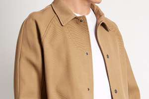 这件驼色夹克可以让你看起来高级点
