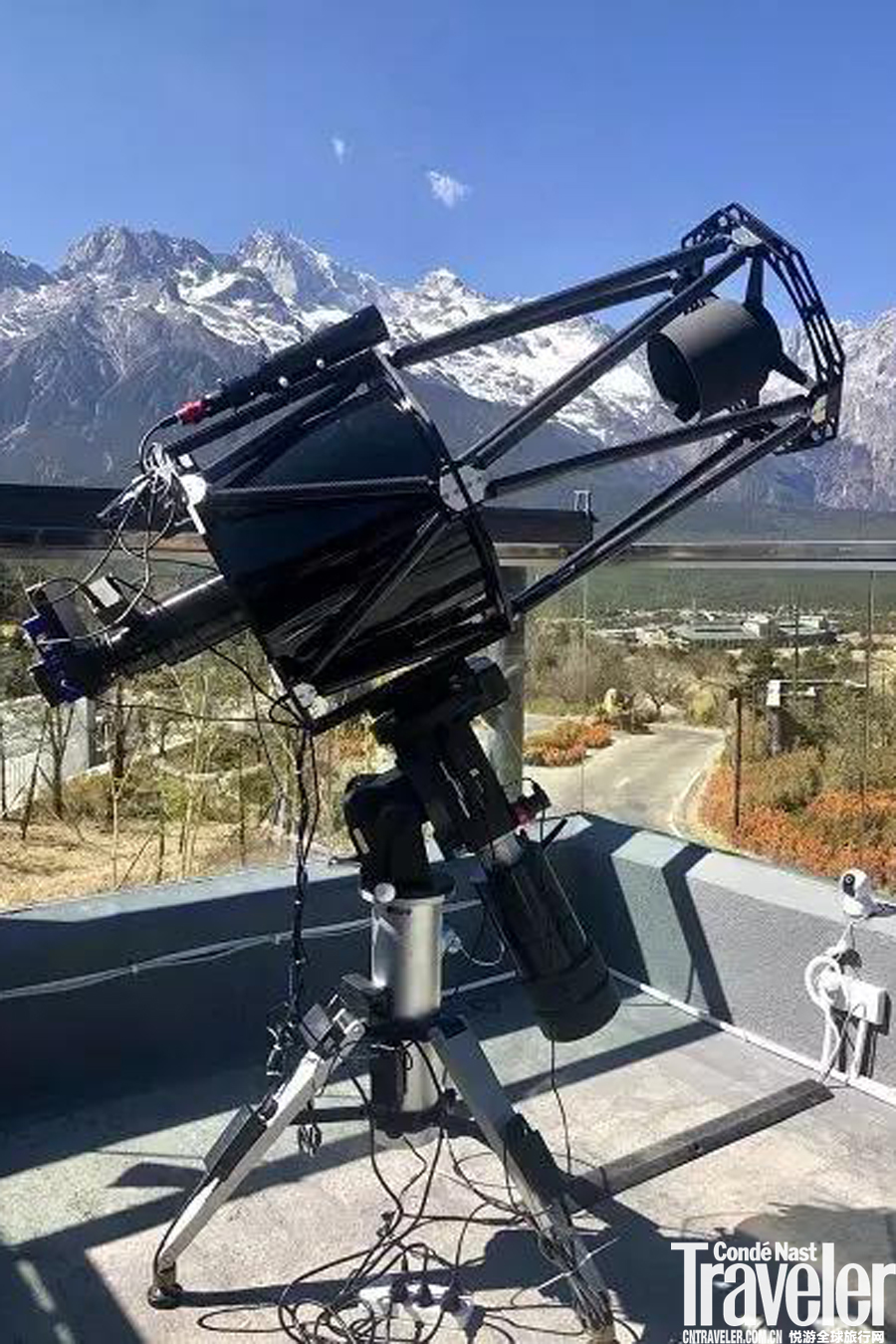中国最美雪山酒店私藏了业界唯一专业级“天文台”