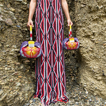 GABRIELA HEARST與玻利維亞匠人合作，打造別致手工包袋-品牌新聞