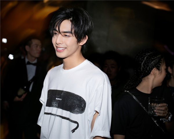 Burberry2019春夏系列「Kingdom王者之都」于上海举行