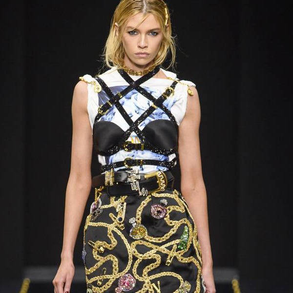 #SuzyMFW: Versace Goes For Gold