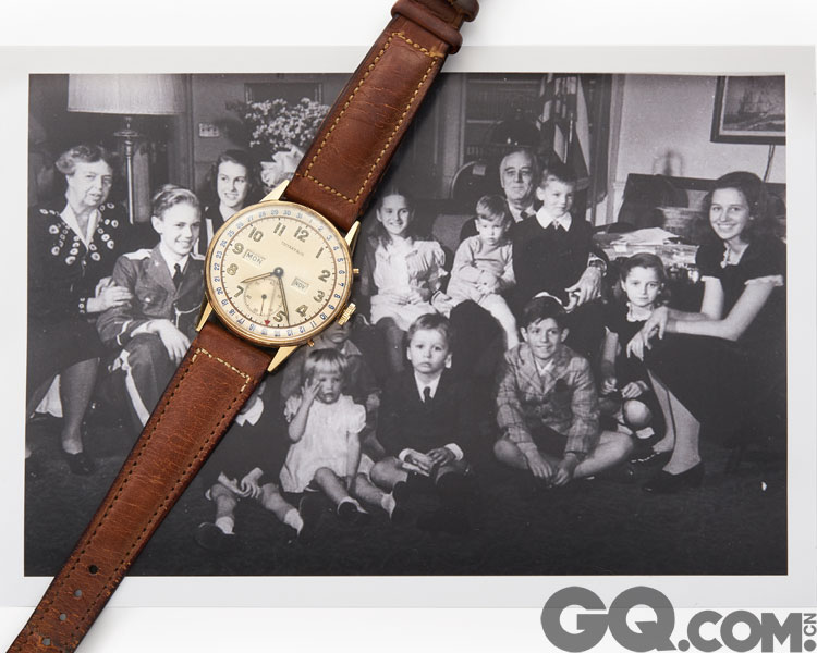 Tiffany CT60腕表的灵感原型——1945年美国时任总统富兰克林•罗斯福获赠的一枚蒂芙尼黄金款腕表
