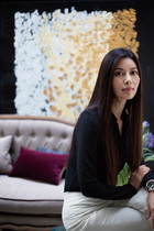 主人:Cathy Wang（王心宴），加拿大华裔设计师。在加拿大、中国室内设计领域工作多年，曾担任HBA设计总监。她2011年创建 Montaigne Design 蒙泰室内设计咨询（上海）有限公司，专注酒店空间及软装设计，主张室内设计从空间结构入手。