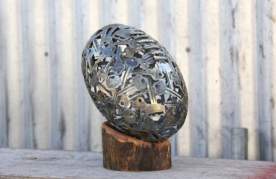 旧钥匙变身艺术雕塑