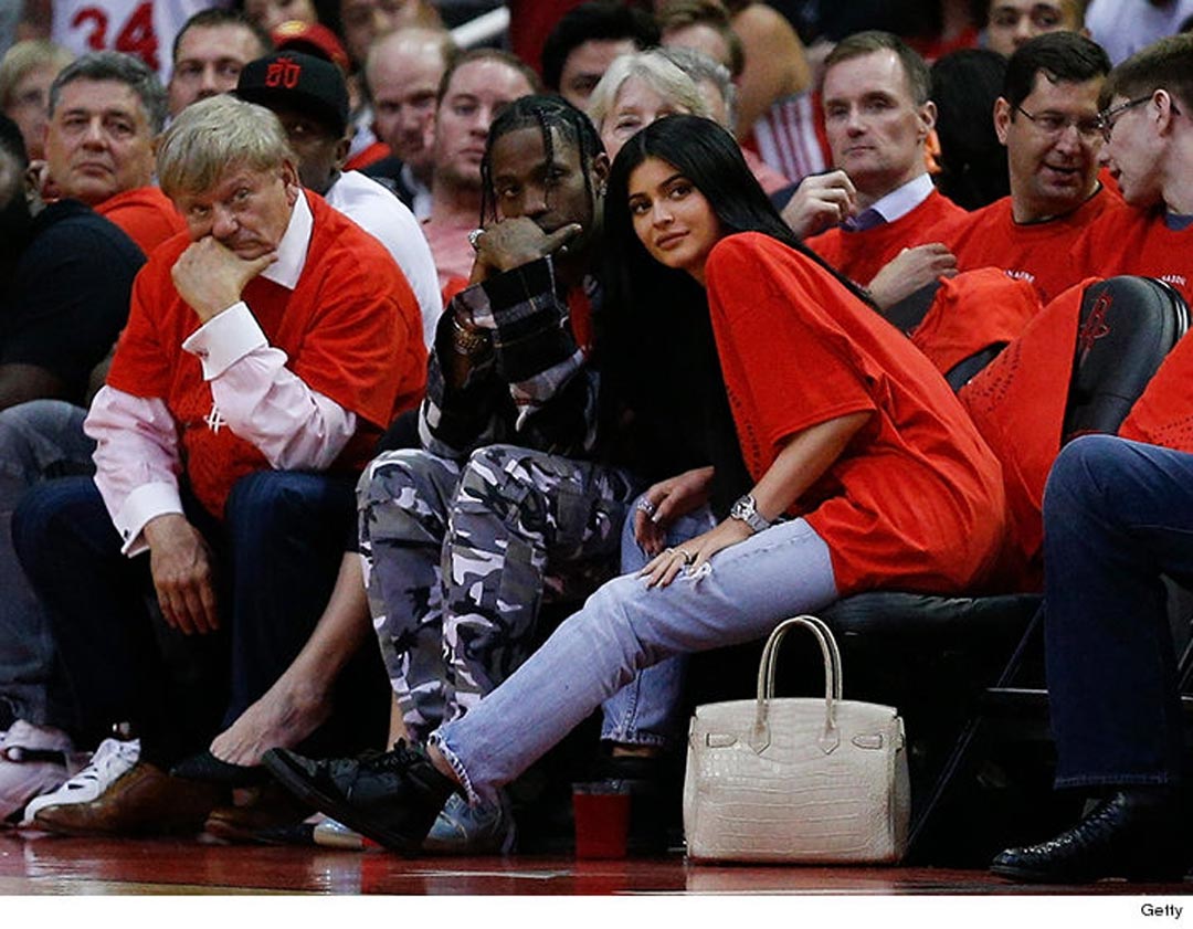 kylie jenner与tyga分手,然后又被质控抄袭小众独立品牌?