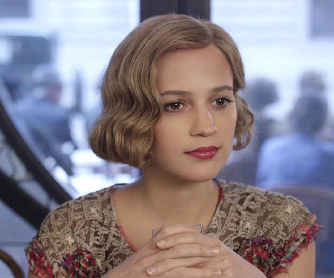 明星| 北欧灵气少女,遇见不老美少年