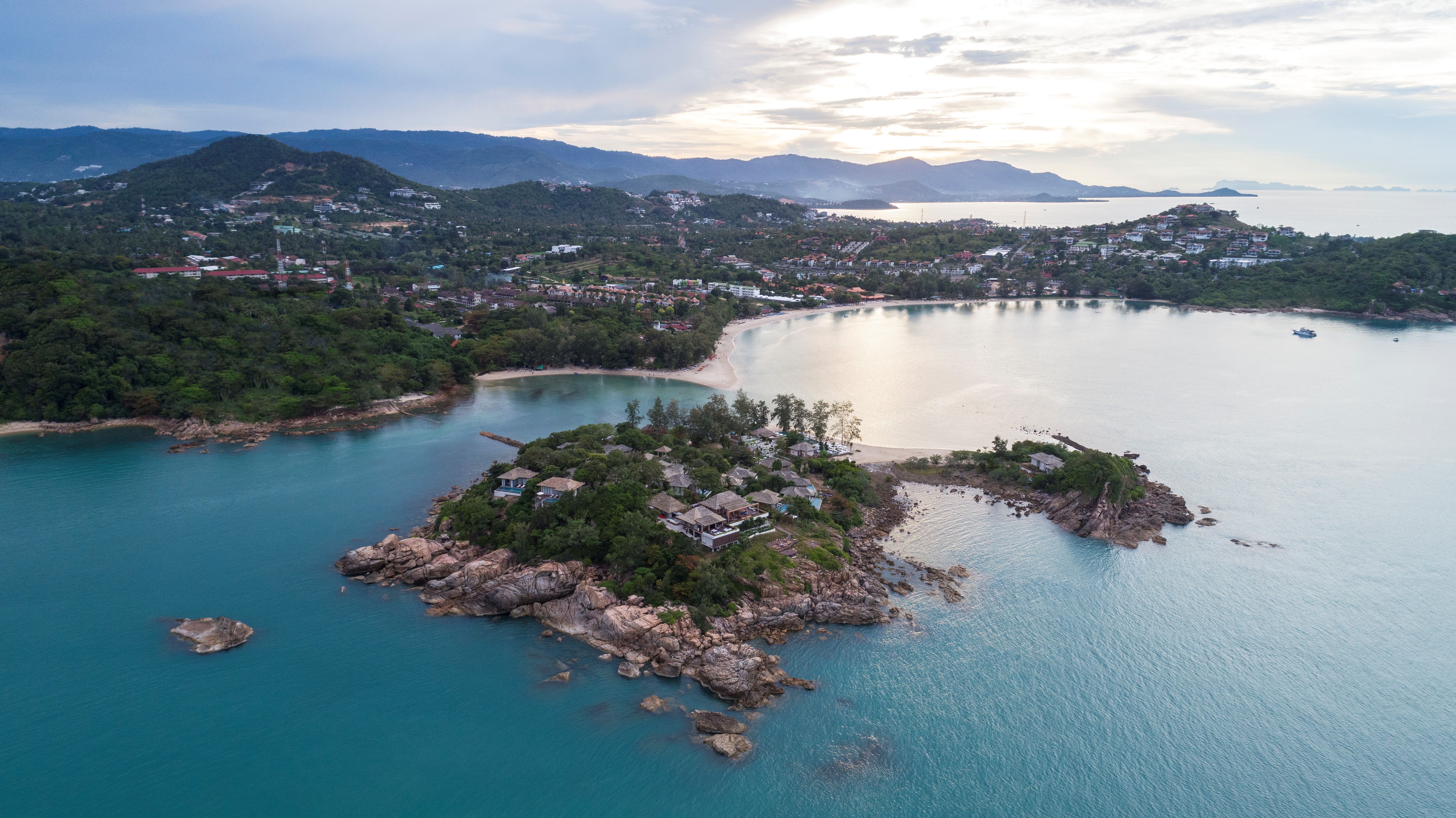 苏梅岛私人小岛酒店为泰国当红女星janie打造私密甜心婚礼