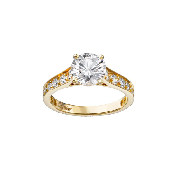 2克拉宝格丽griffe铂金戒指,镶嵌圆形明亮式切割钻石,两面密镶钻石