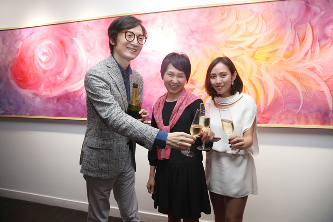 如鱼得水林明杰成依洁艺术联展