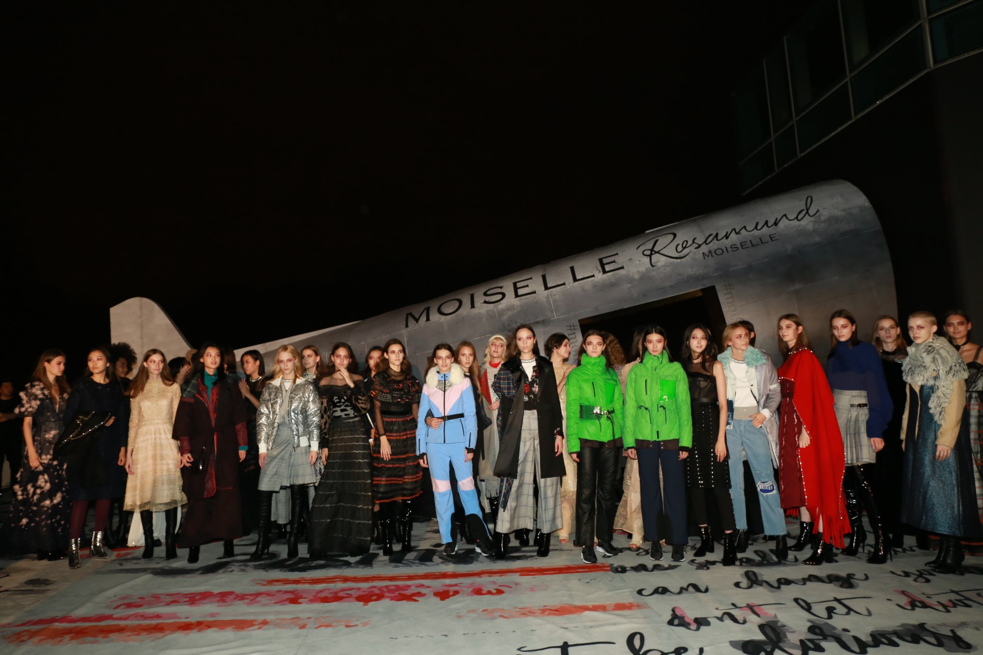 moiselle慕诗2018秋冬系列时装展首次于香港国际机场举行时装派对