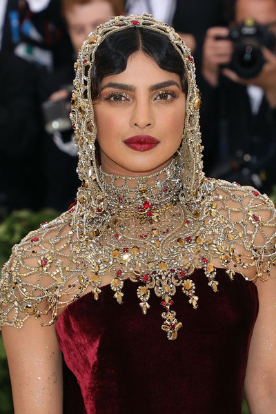 烈焰红唇女明星们用唇膏惊艳红毯的经典瞬间134