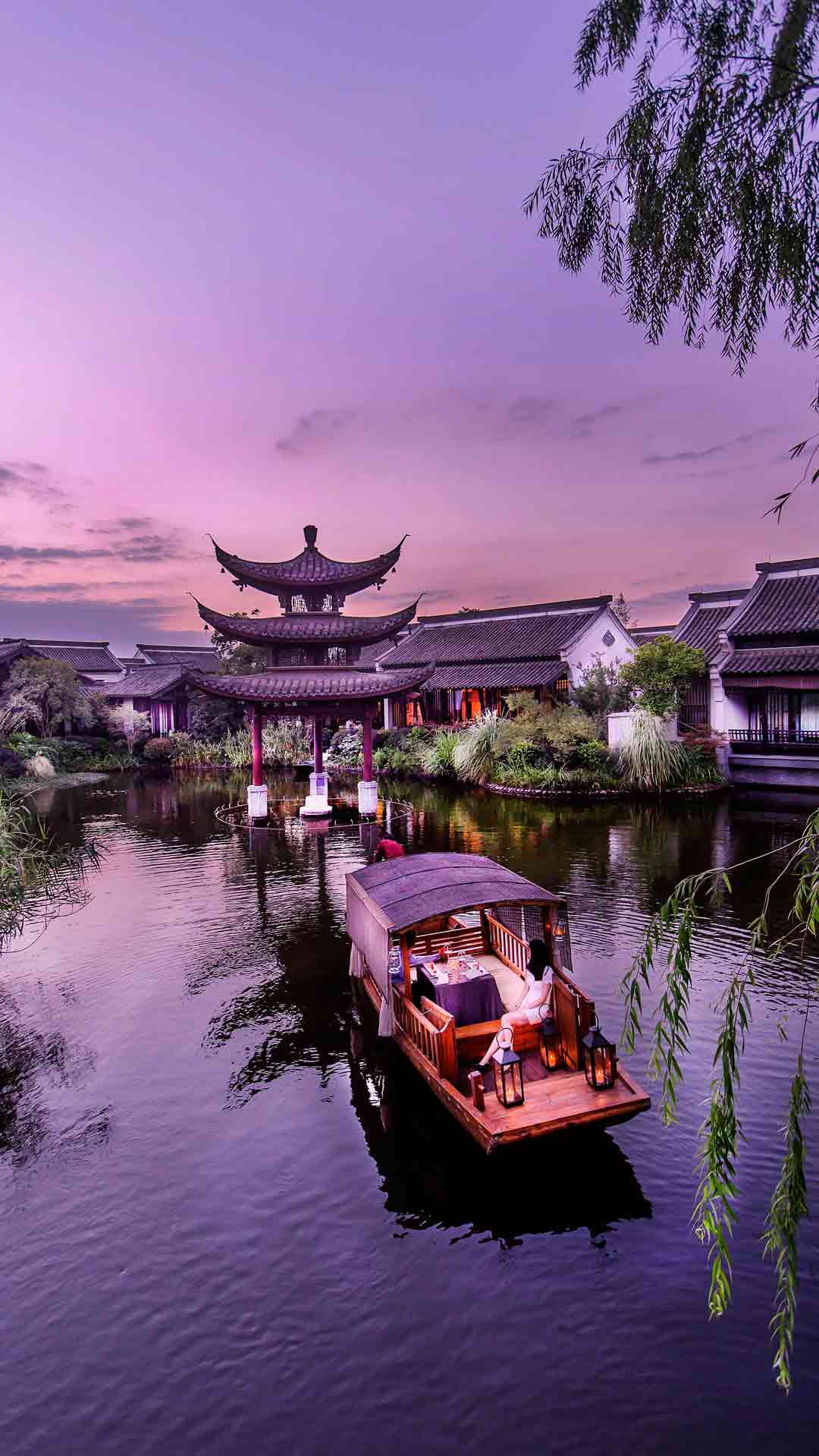 曲亭亦   08/16 杭州美景的出名不必多说,如果你正好计划一个2-3天的